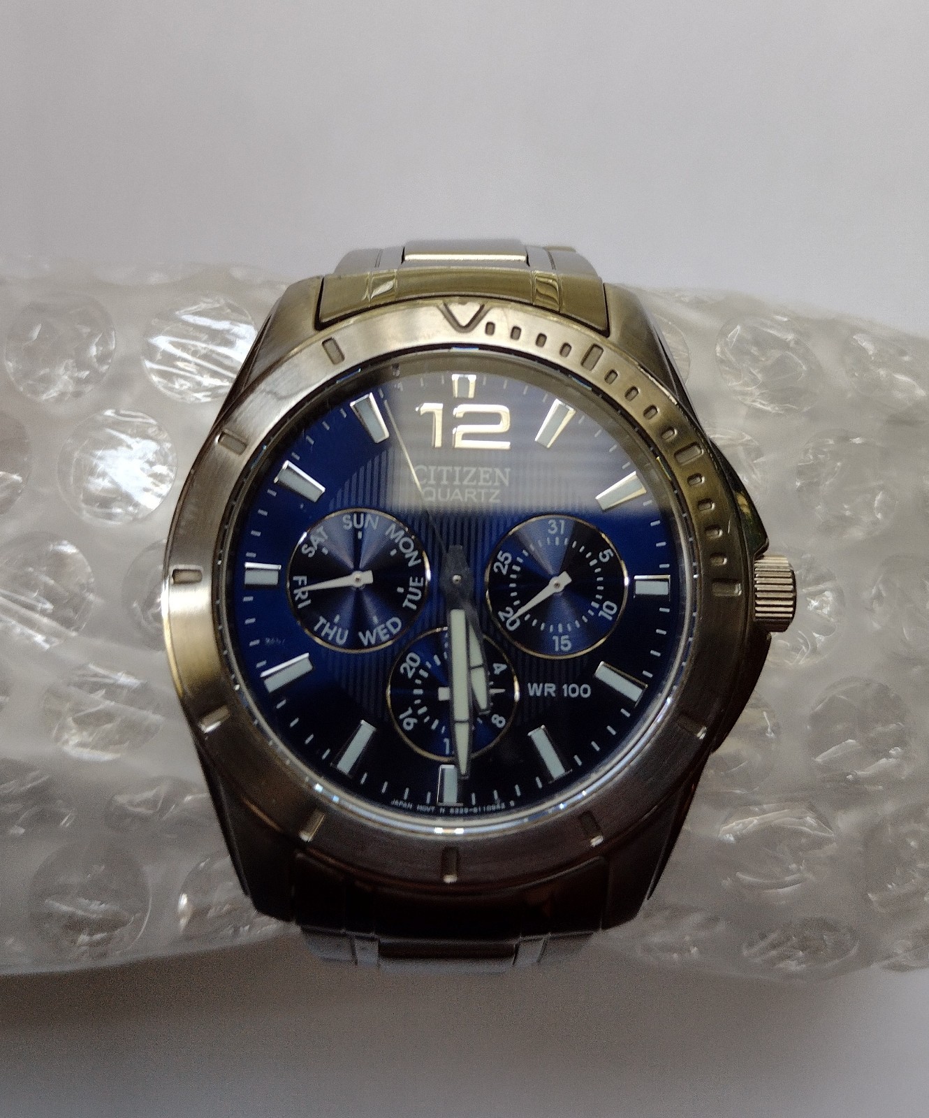 Citizen Quartz Royal Blue Stainless Steel Men’s Watch. SEE DESCRIPTION/PHOTOS