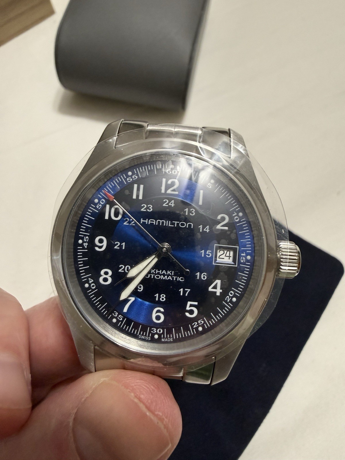 Hamilton Khaki Field automatic, 38mm blue dial, Leather Strap And Steel Bracelet