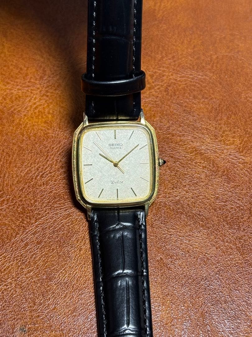 SEIKO Dolce 9521-5220 Quartz Mens Watch Gold Rectangular 1984 New Battery Japan