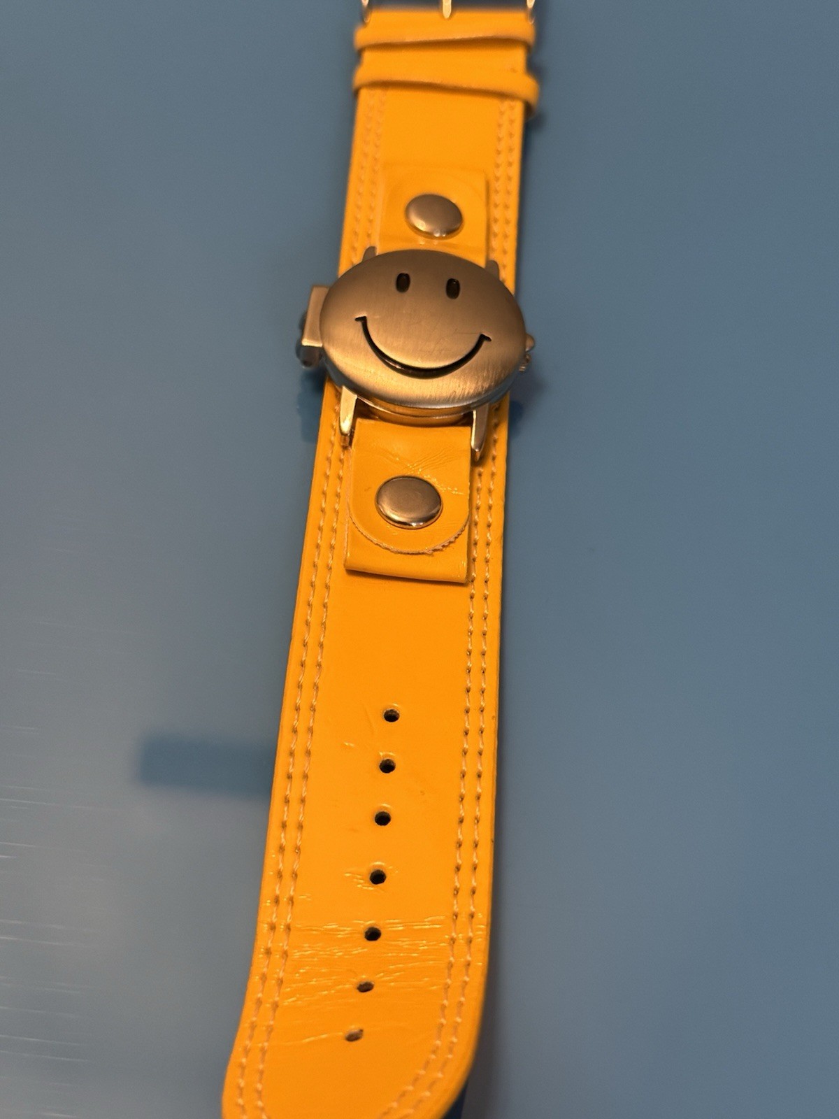 Geneva Smiley Face Unisex Quartz Watch Yellow Dial Leather Strap Arabic Numerals