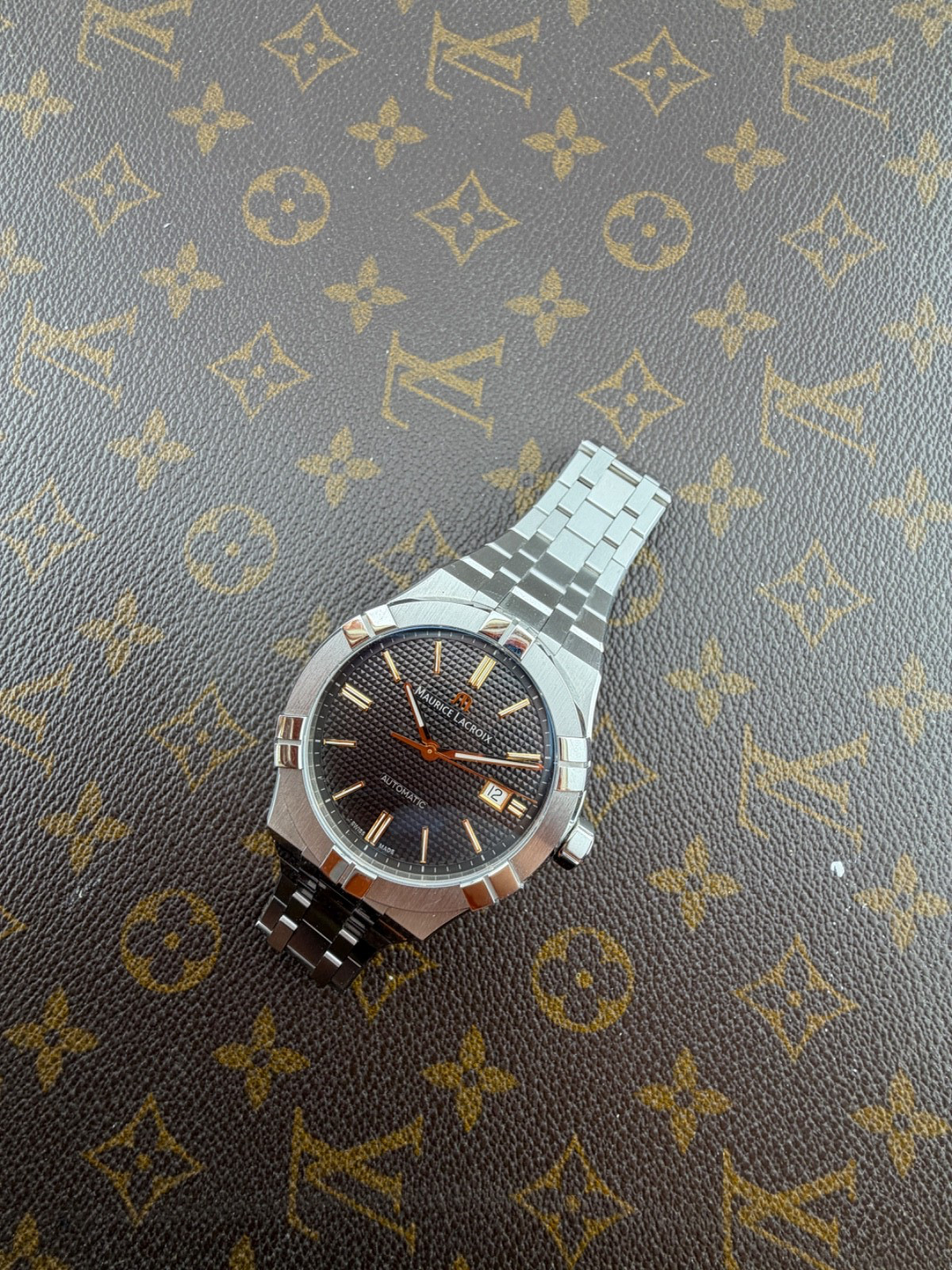 Maurice Lacroix AIKON Automatic Calibre ML115 Case 42mm Grey Dial Full Set