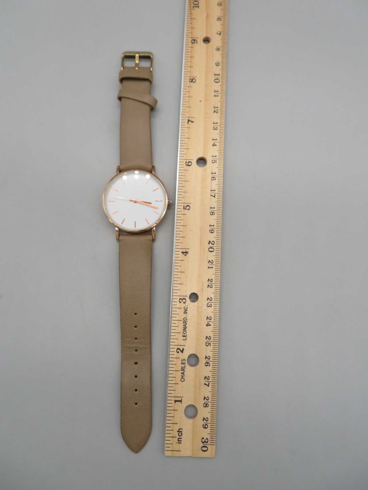 Rose Gold Toned Bezel & Hour Marks Round White Face Watch MR/5005RG New Battery