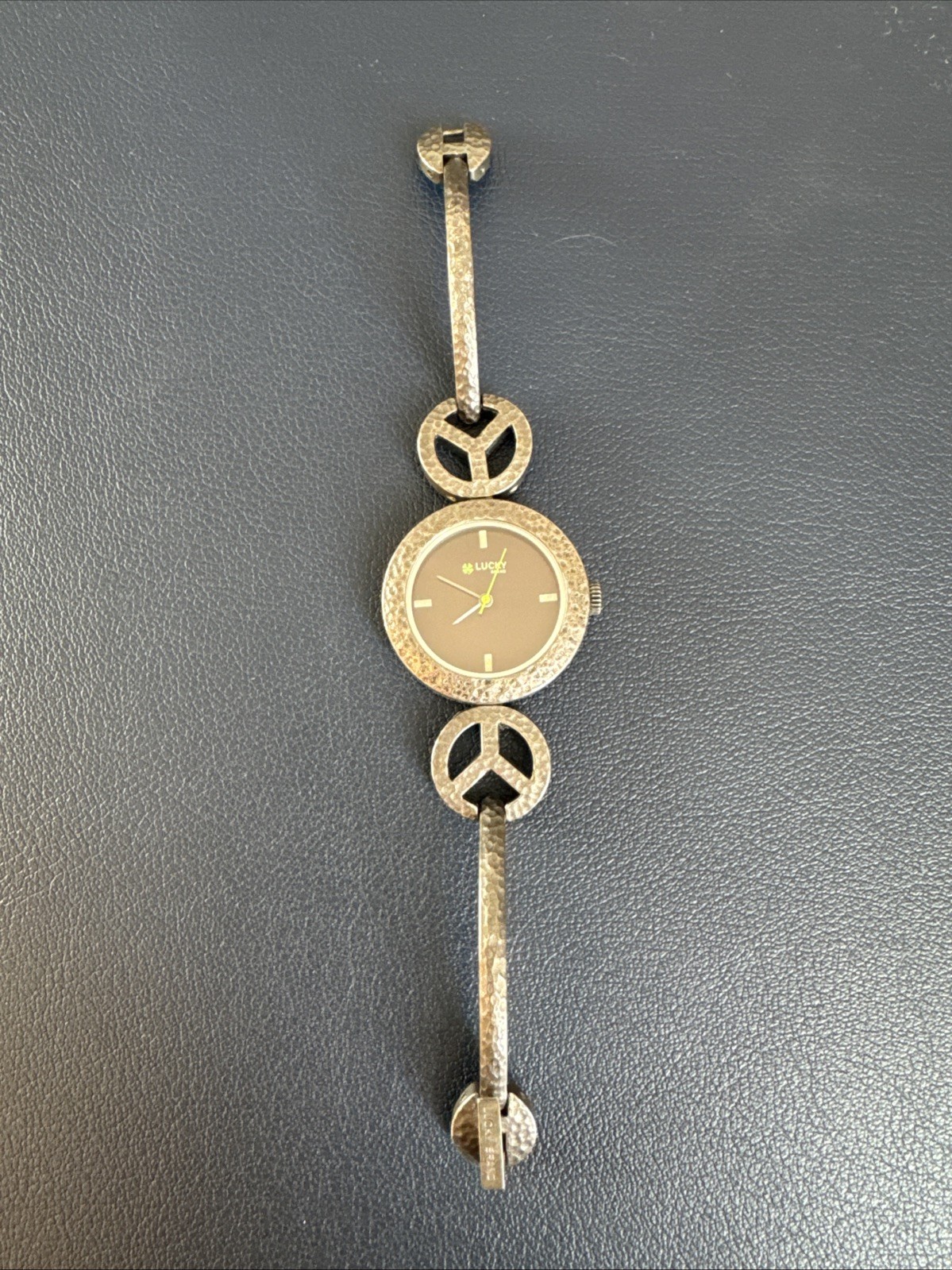 Lucky Brand Watch Peace Sign Needs Battery 6.25″ Womens 32mm Hammered Metal
