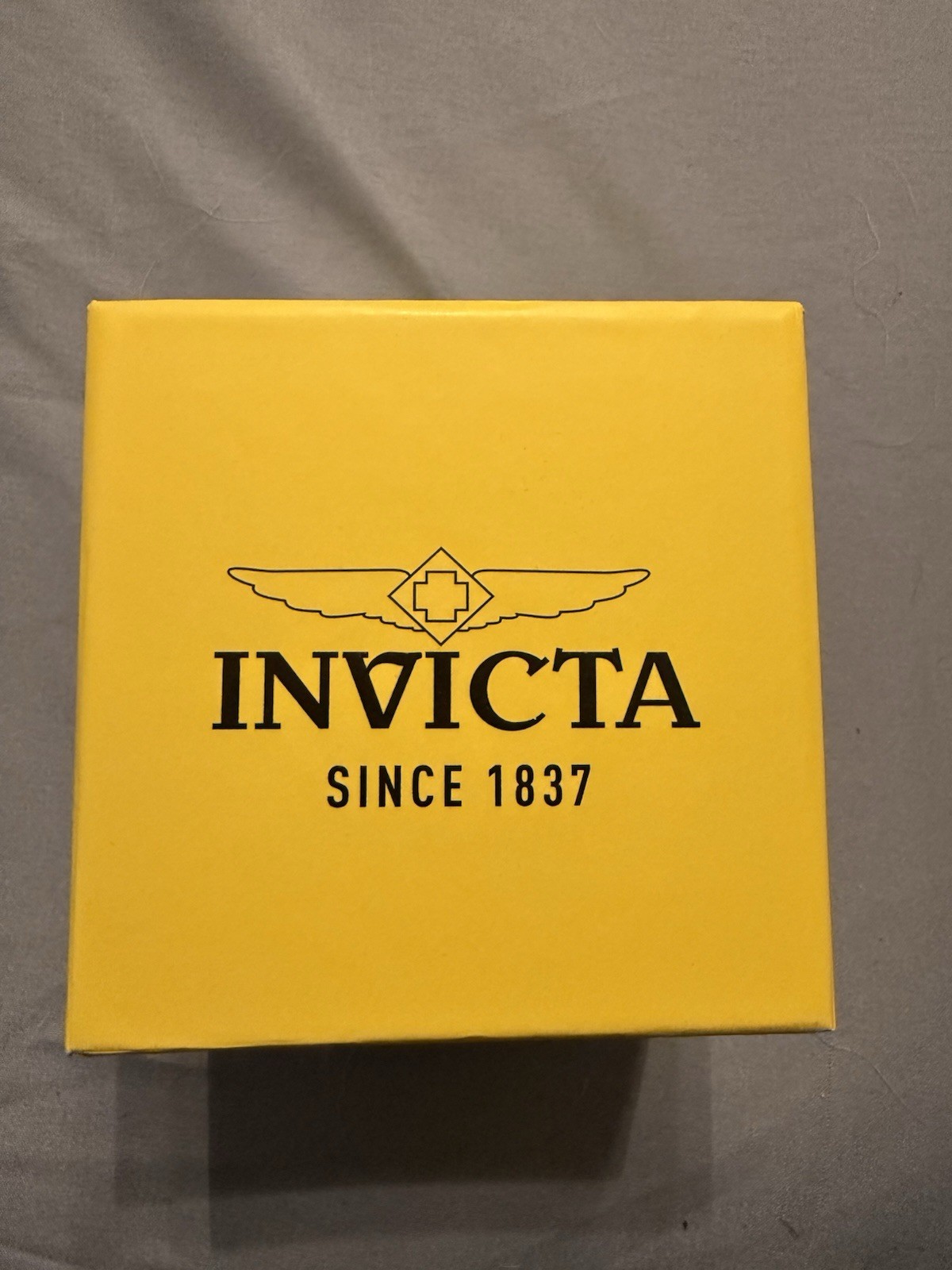 Invicta Pro Diver Men’s Quartz Blue Dial Two-Tone SS Date 200m Rotating w/Box