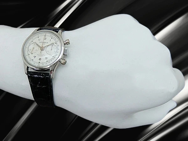 Lemania 105 Chronograph 17 Jewels Ref.254 Silver Dial Manual 32mm Men’s Vintage