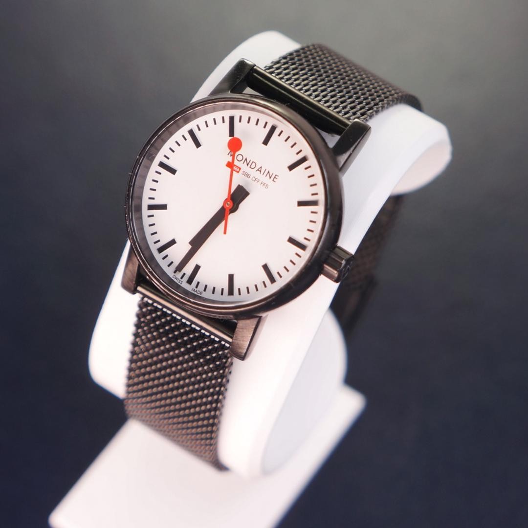 Mondaine MSE.30 Black Quartz Watch New Band Battery Japan 07717