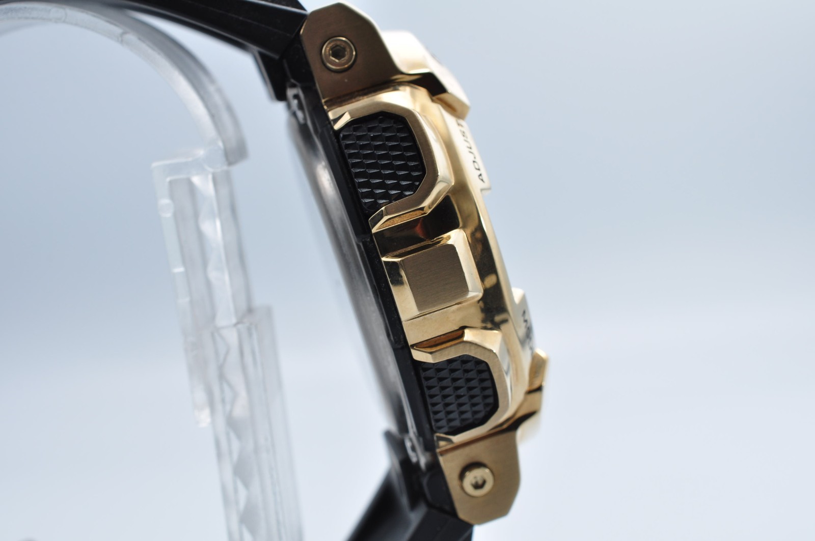 Casio GM-110G G-SHOCK Quartz Analog Digital Watch Gold Metal Bezel Auth w-1330