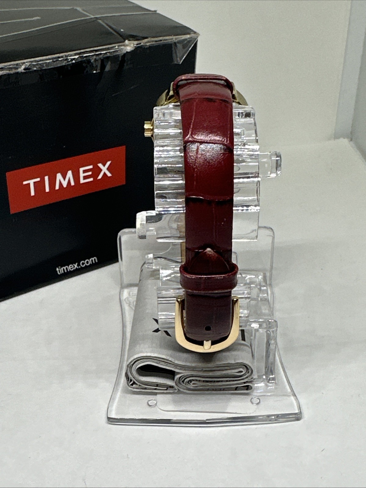 Timex Easy Reader TW2R63400 Women’s Burgundy Leather Strap Quartz Watch XOB78