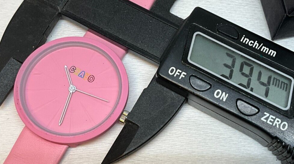 New Old Stock Crayo womens watch, pink color, new in original box, great find