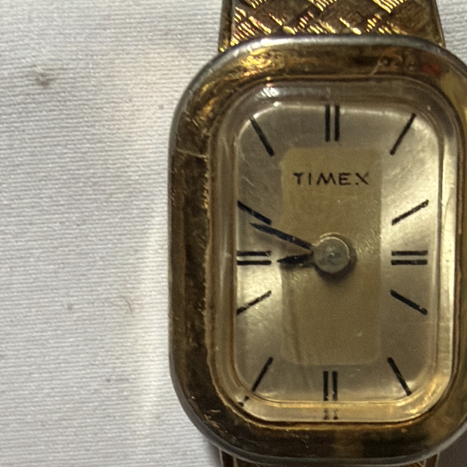 Vintage Timex Gold Tone Rectangular Hand Wind Women’s Watch Bracelet