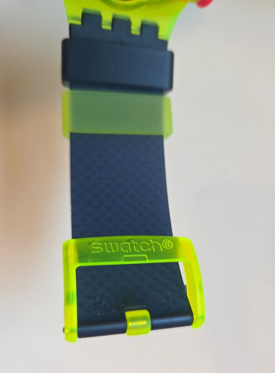 SWATCH NEON TO THE MAX Watch SB06J100 Big Bold Chronograph 2023 Swiss WR 100ft