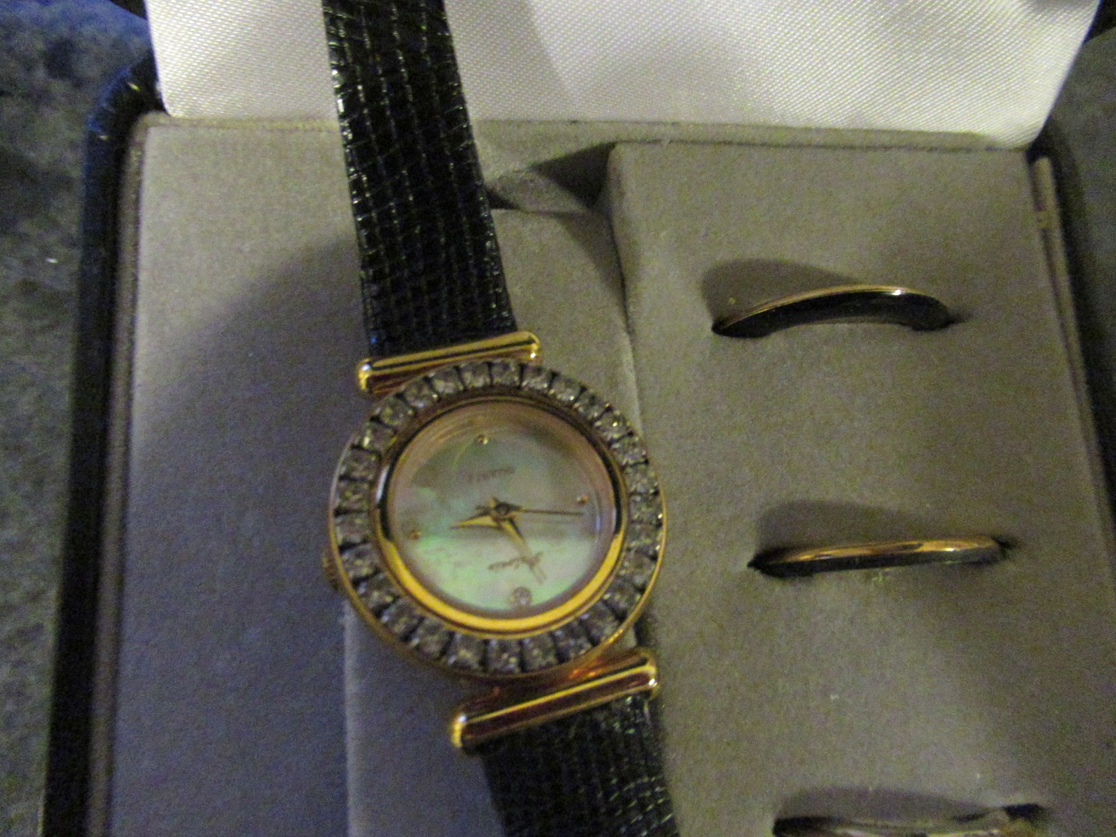 Antonio Ladies Watch Set Gold Tone with Bands Boxed Australia