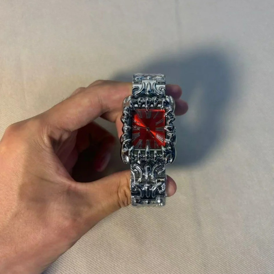 Silver Chrome Alabaster Punk Style Watch With Detailed Incisions, in Steel