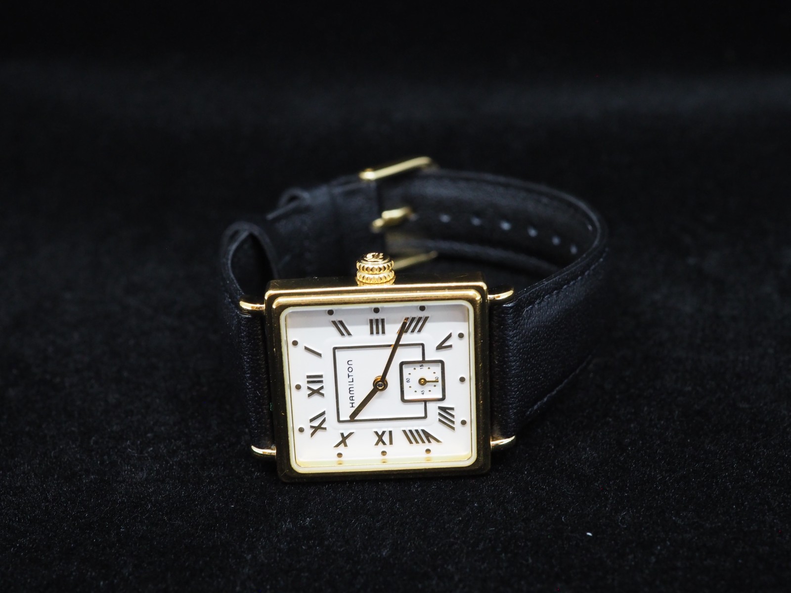 Near MINT Hamilton 6324 Small Second Roman Quartz 26mm Mens Watch JAPAN