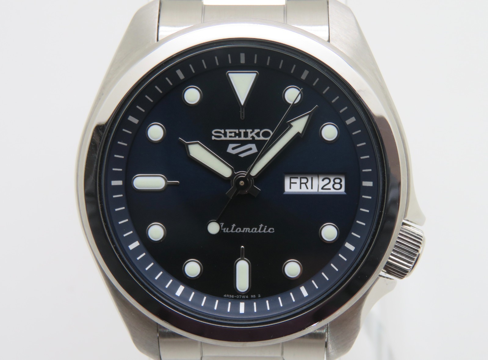 Seiko 5 Sports SRPE53K1 Men’s 38mm Stainless Steel Automatic Wristwatch