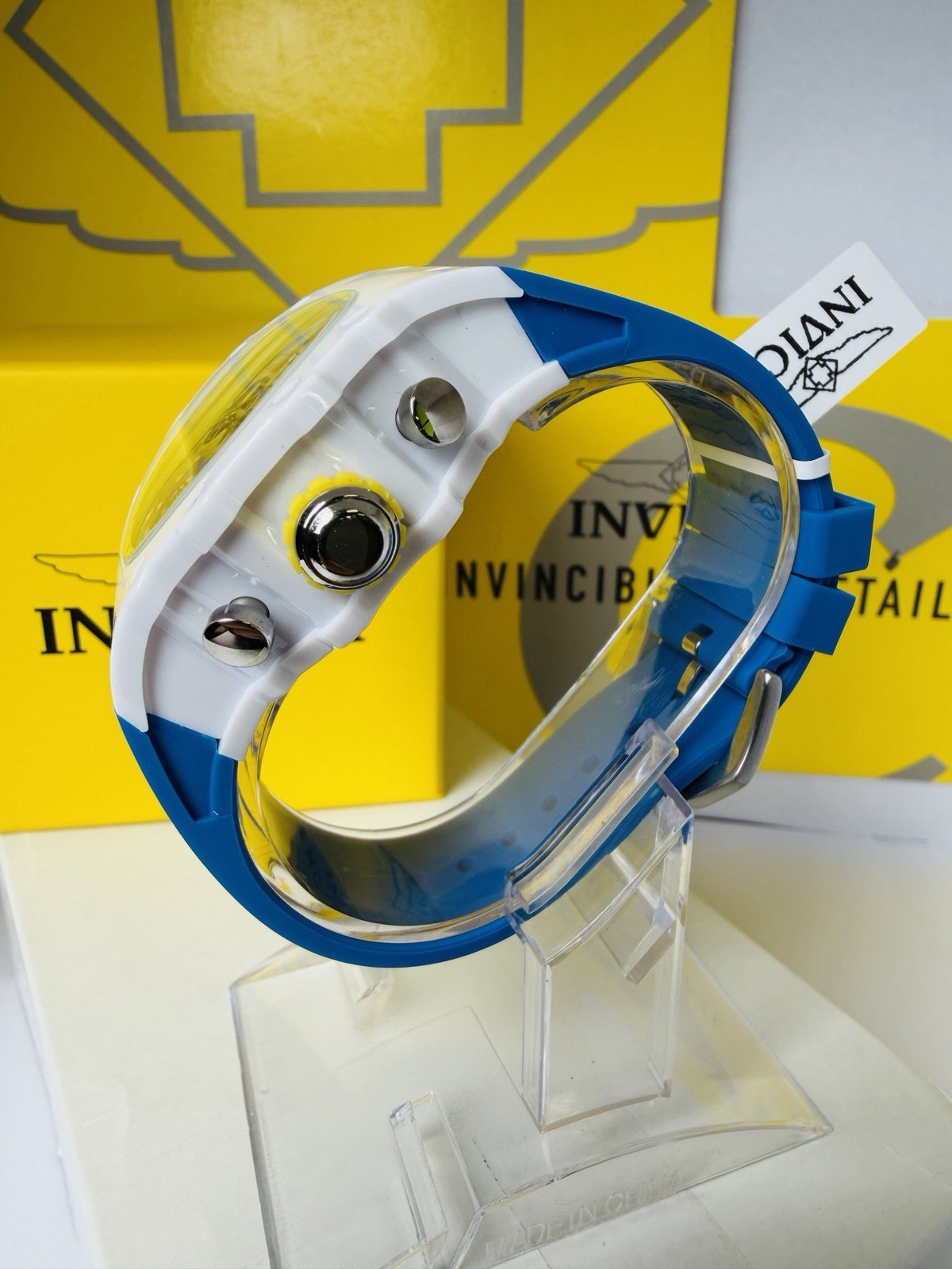 Invicta Racing Vaulthan Men’s 44mm Blue, White, Yellow & Red. Skeleton Dial COOL