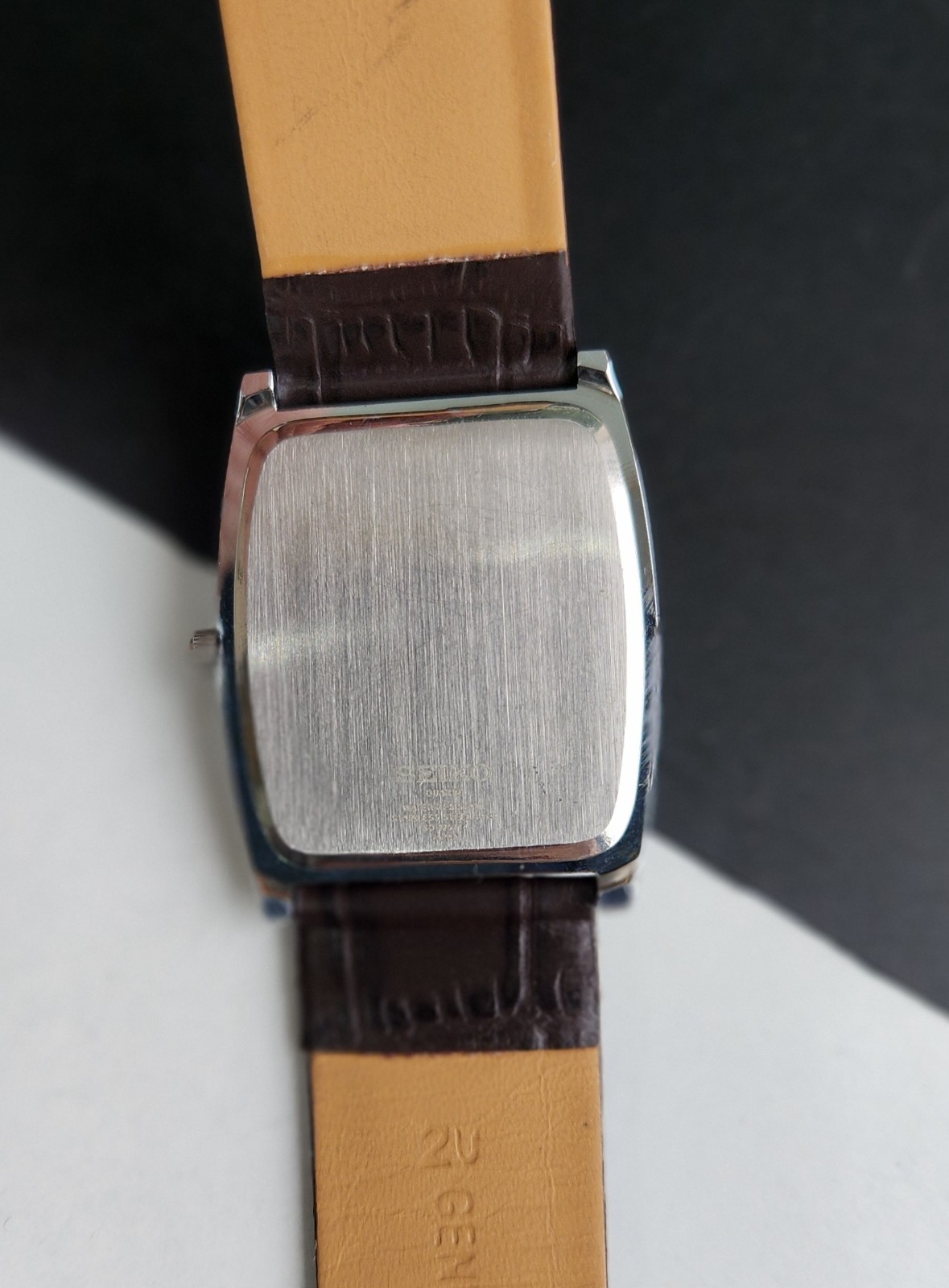 Vintage Seiko Slim Tank Quartz Men White Dial Dress Watch-Free Shipping