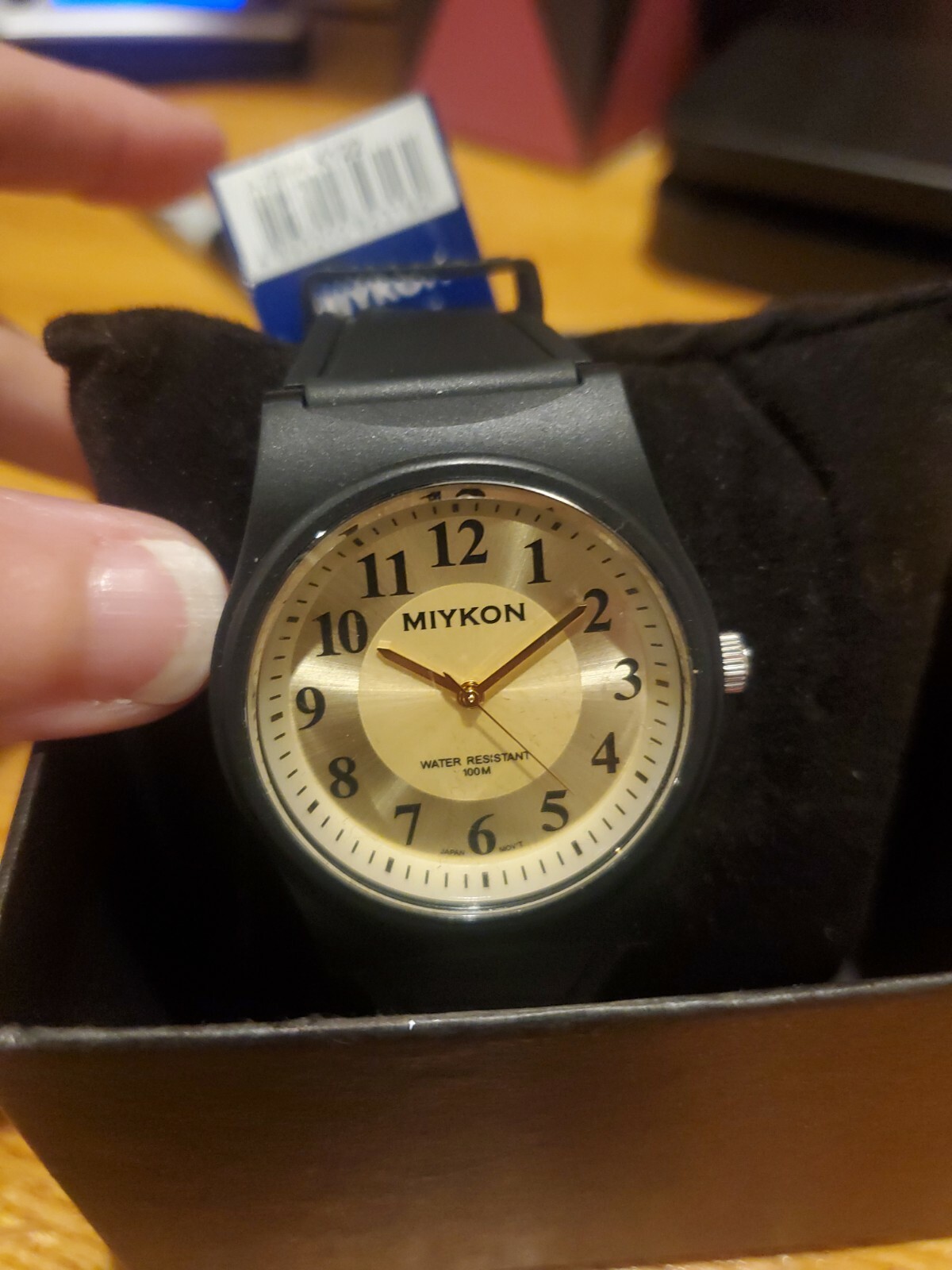 MIYKON – WATER RESISTANT – MEN`S WATCH w/case rubber plastic black band