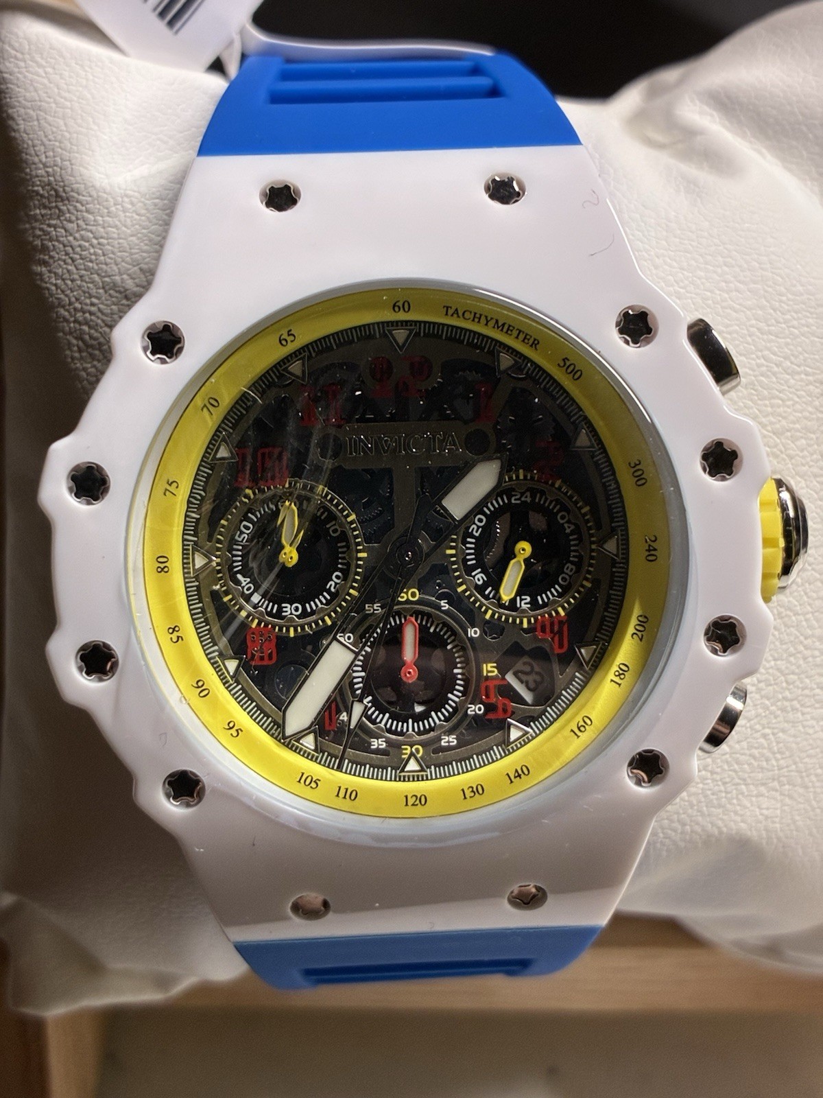 Invicta – Vaulthan – Unisex Watch – 44mm – Blue/White – (69666)