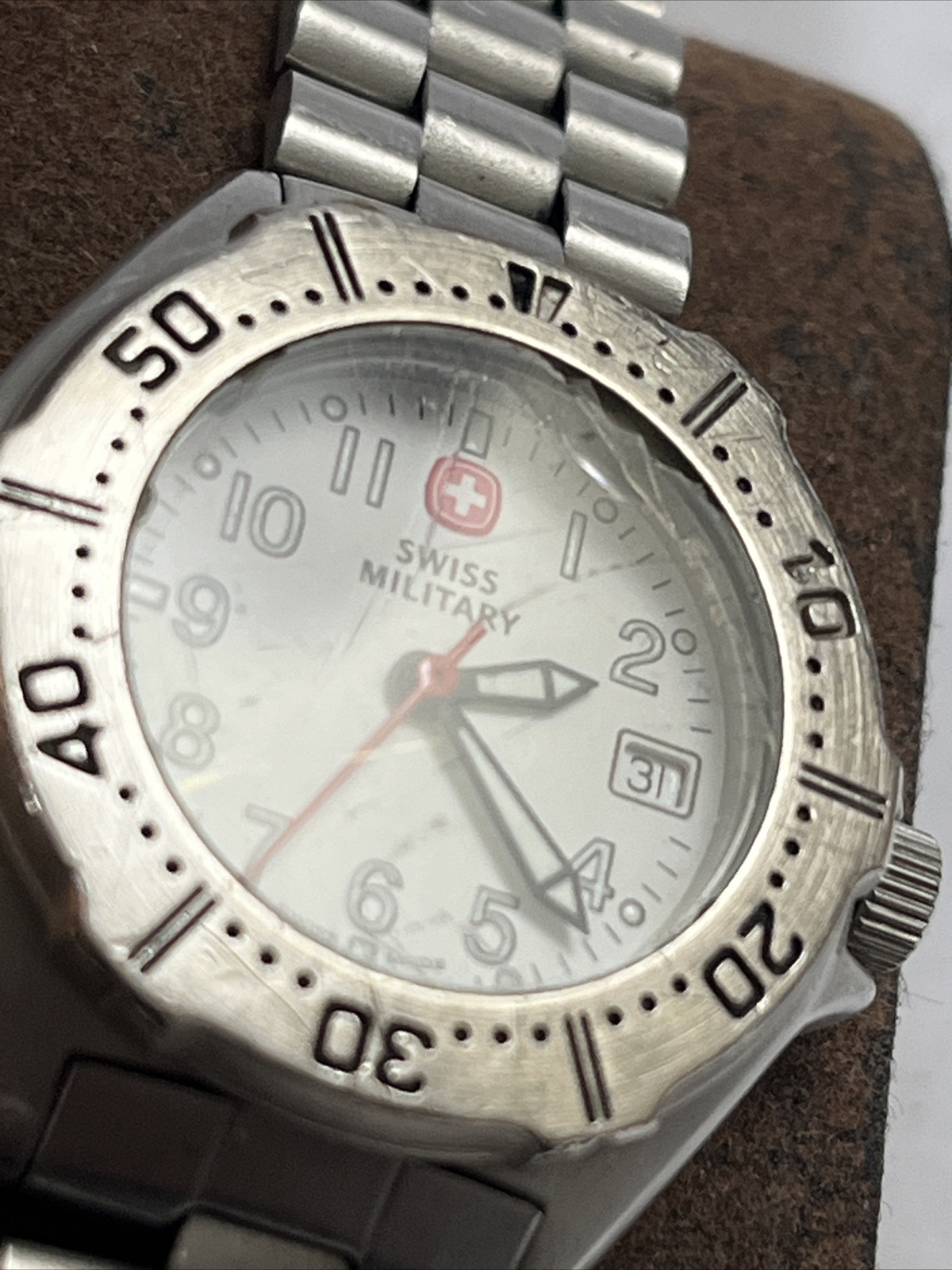 Wenger SWISS ARMY Military Ladies Watch 100 MTR Water Resident W/ New Battery!
