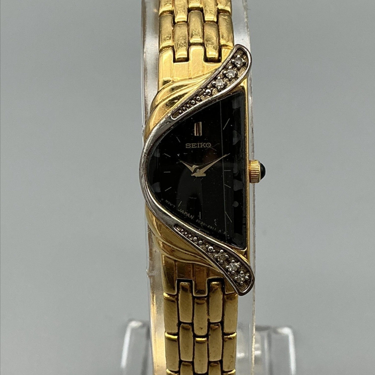 Seiko Womens Watch 14mm Black Dial Gold Tone Gemmed 2E20-7309 New Battery 7.5″