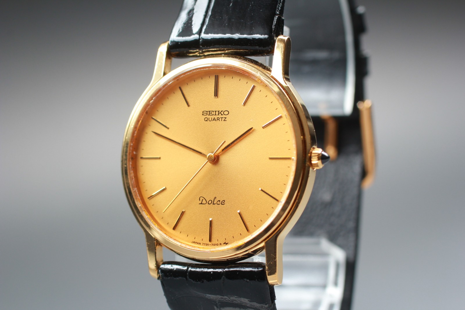 Vintage 1987 [Near Mint] SEIKO Dolce 7731-7010 Gold Men’s Quartz Watch