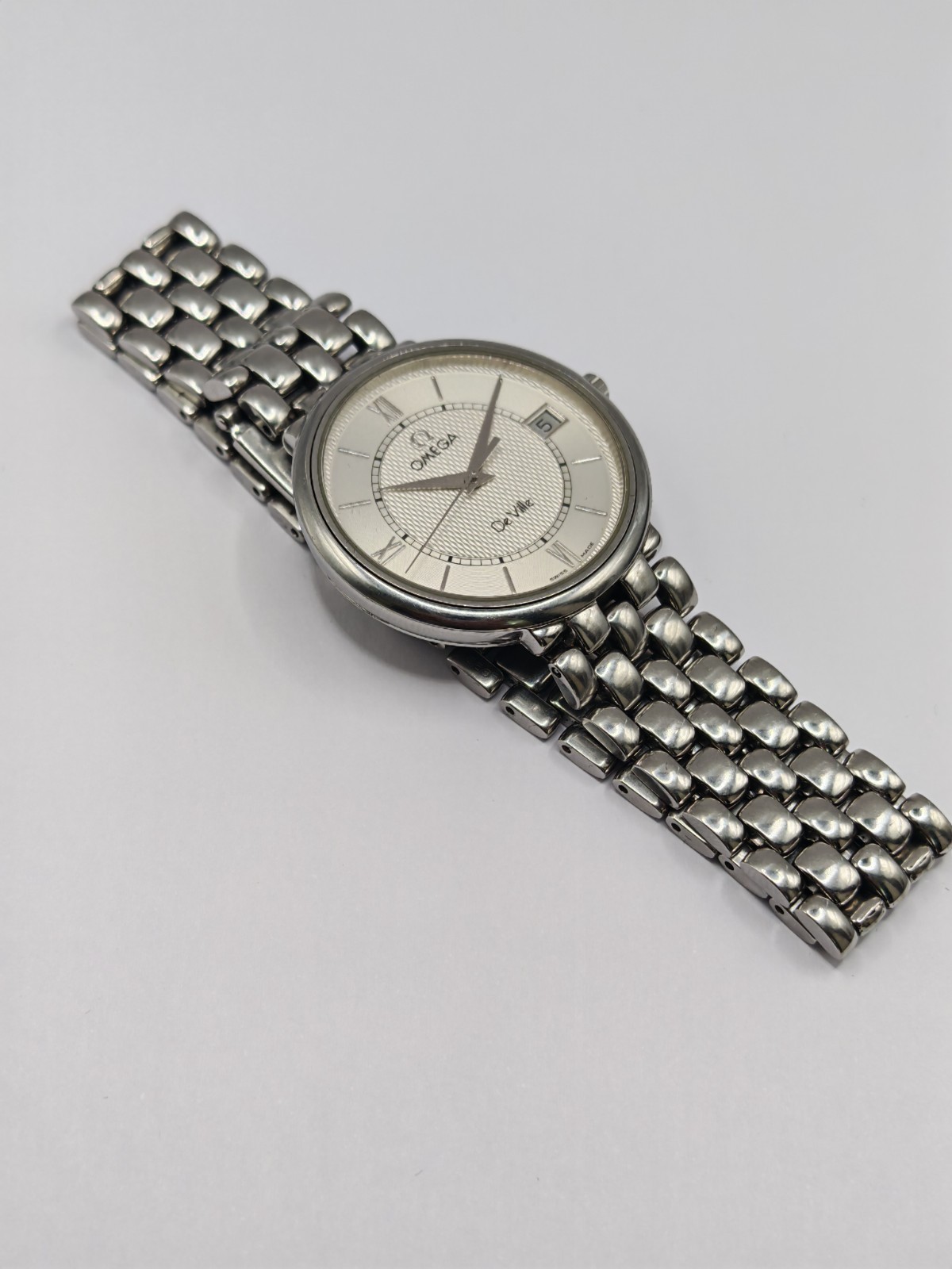 Omega De Ville Prestige White Hobnail Dial Mens Quartz Watch Stunning Condition