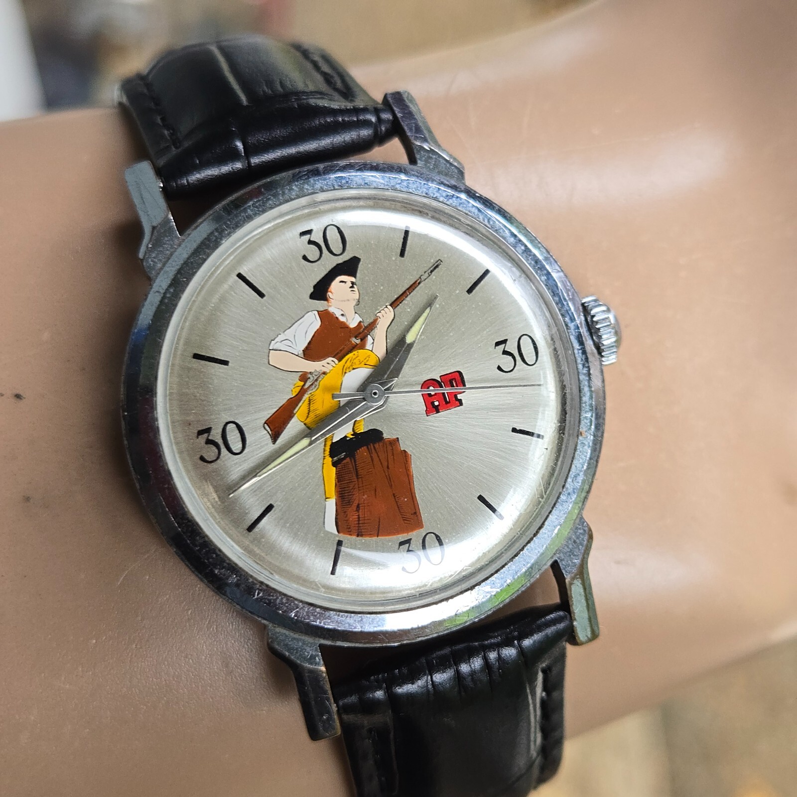 American Patriots vintage men’s manual winding watch Durowe 451-3 (INT) 1960s