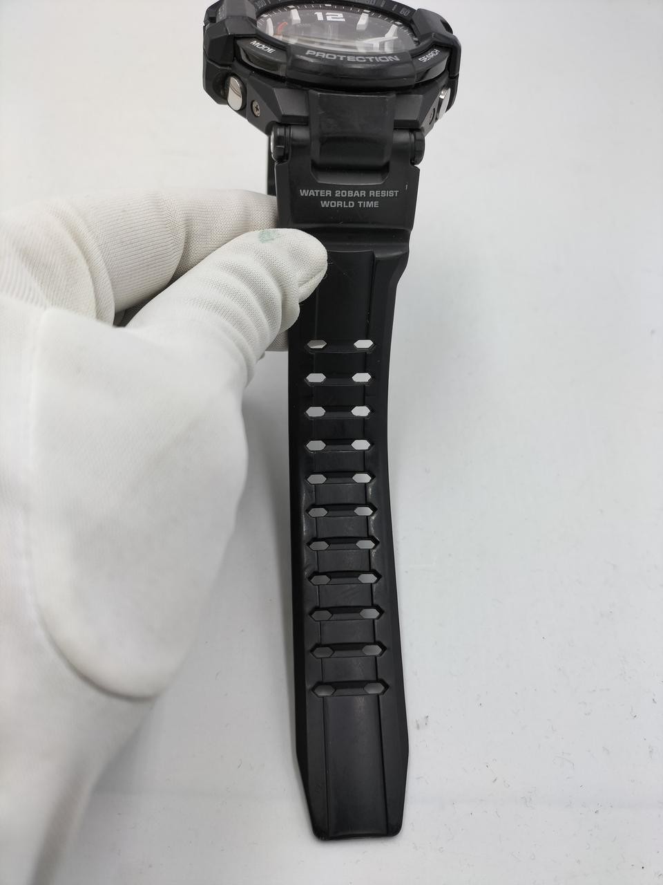 Casio G-Shock GA-1000 Quartz Resin 20ATM Men’s Watch Used 1-Month Warranty