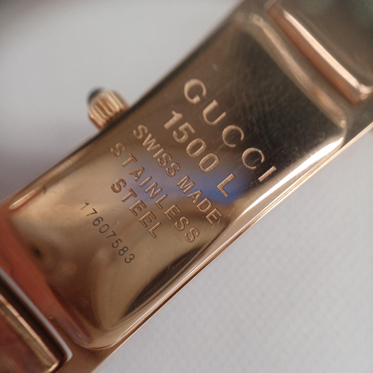 [A4N] Gucci 1500L 1P Diamond Pink Gold Plated Quartz Ladies Watch [f8w]