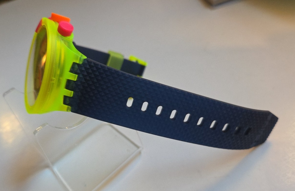 SWATCH NEON TO THE MAX Watch SB06J100 Big Bold Chronograph 2023 Swiss WR 100ft