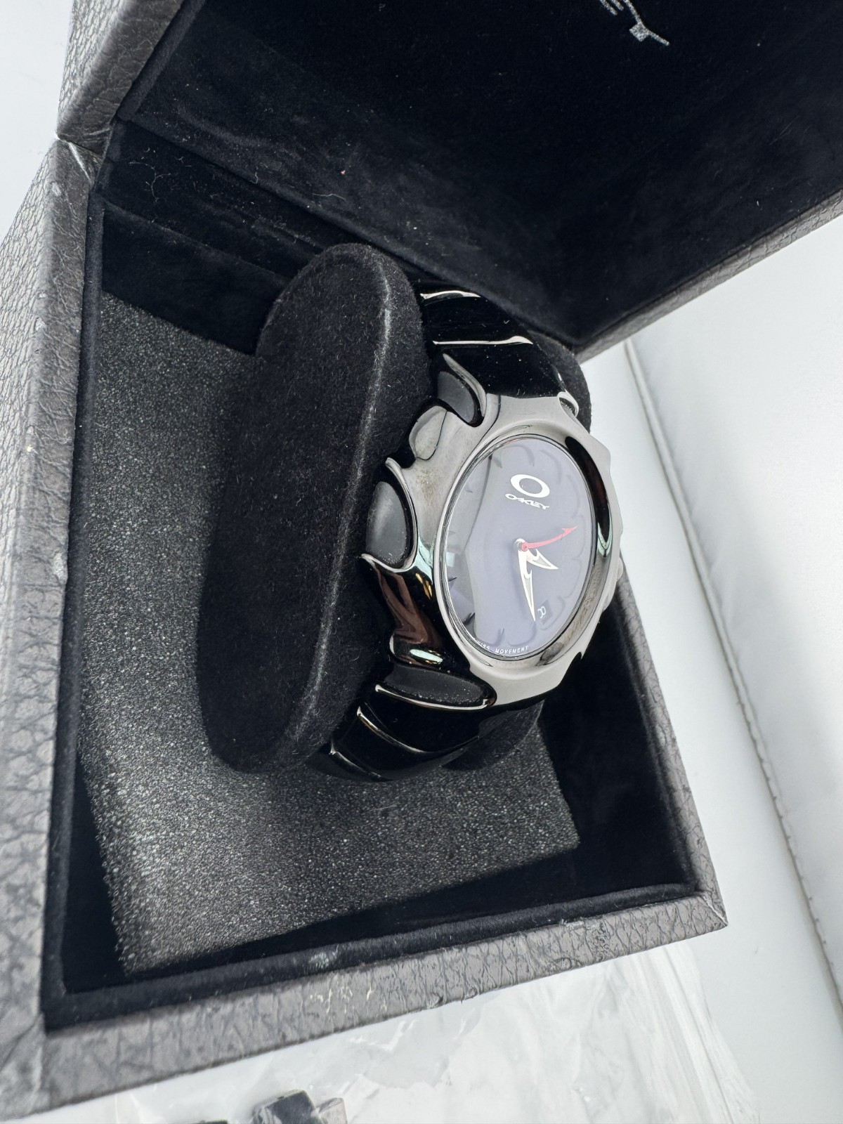 OAKLEY BLADE STEALTH BLACK STAINLESS STEEL BRACELET 10-161 VTG 2004 NEW BATTERY