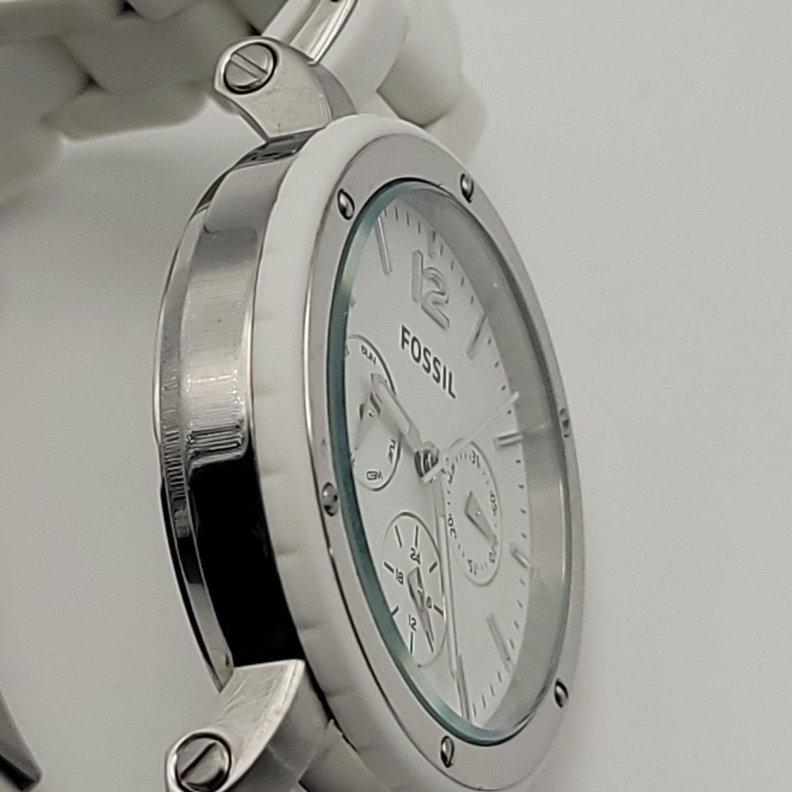 Fossil BQ9409 Watch Womens White Plastic 37mm Quartz Day Date 10 ATM
