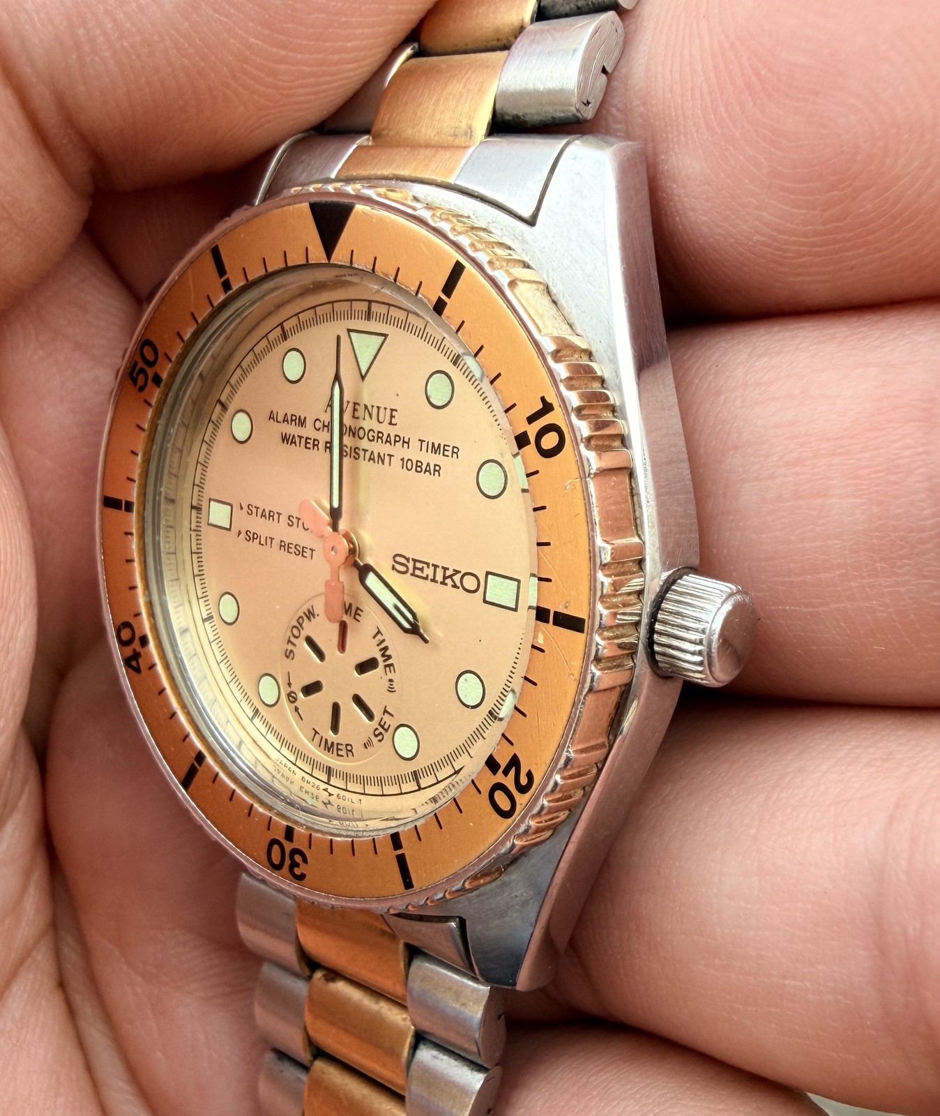 1988 Seiko Avenue Dancing Hands 8M26-600A