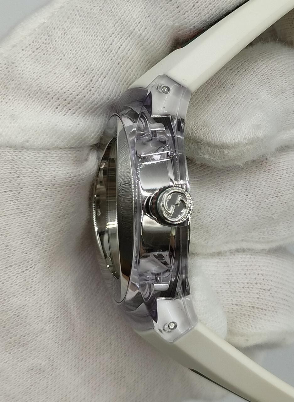 SYNC Model 137.3 GUCCI