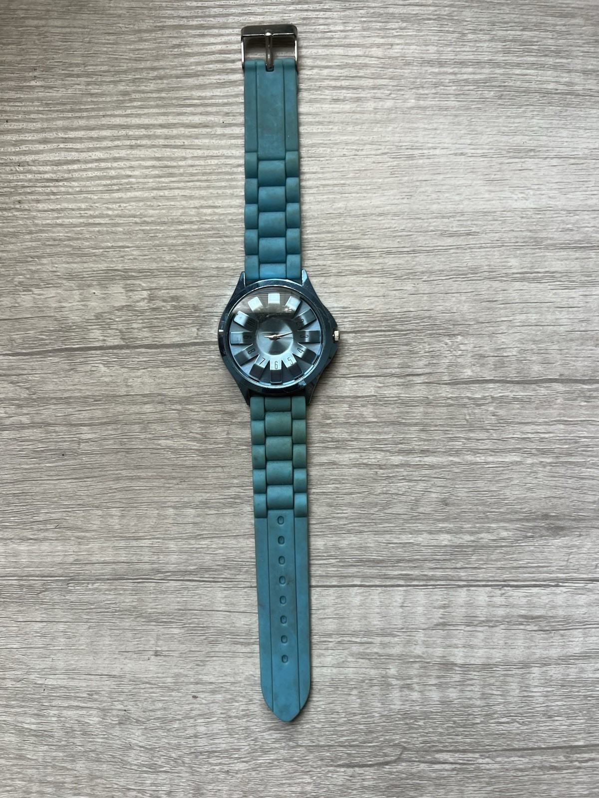 Unique Teal Silicone Quartz Watch – Geometric Sunburst Dial – New Battery!