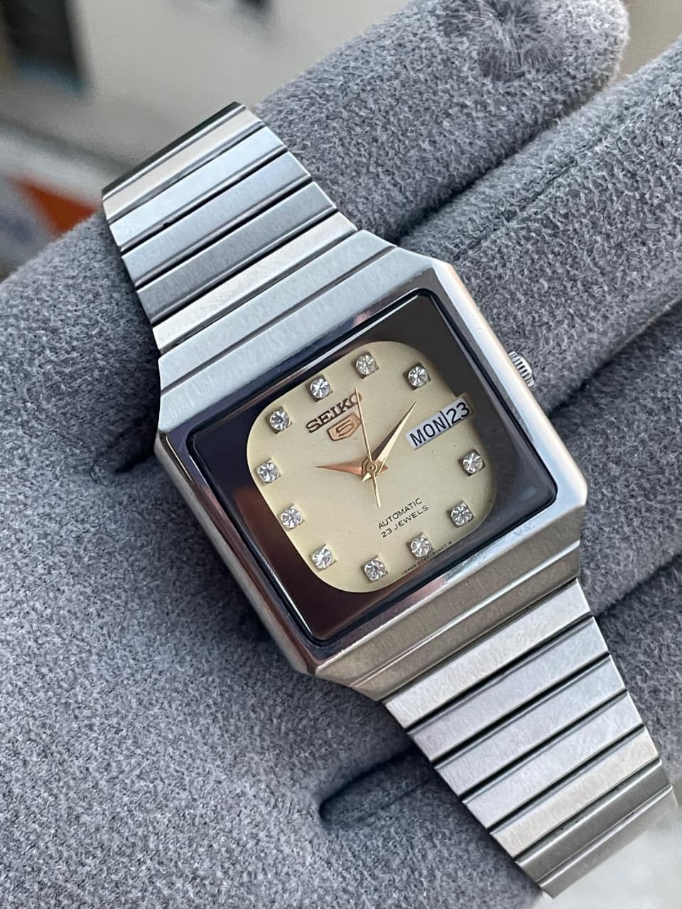 vintage Seiko 5 automatic watch japan 6349-503a square shape