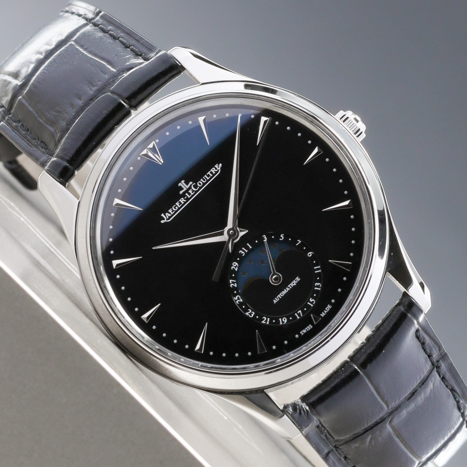 Jaeger-LeCoultre Master Ultra Thin 39mm Black Dial Q1368470