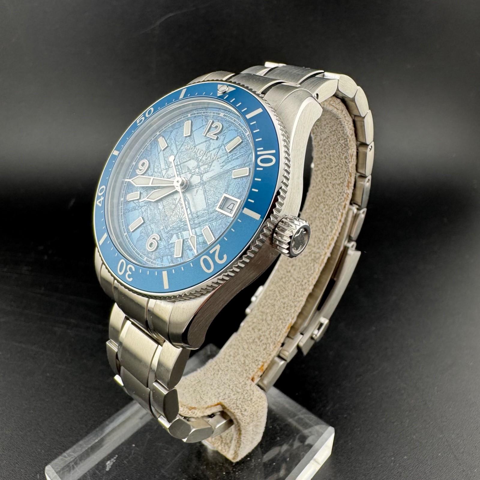 MONTBLANC Iced Sea 0 Oxygen REF 134022 38mm Blue Dial Diver’s Watch Box Warranty