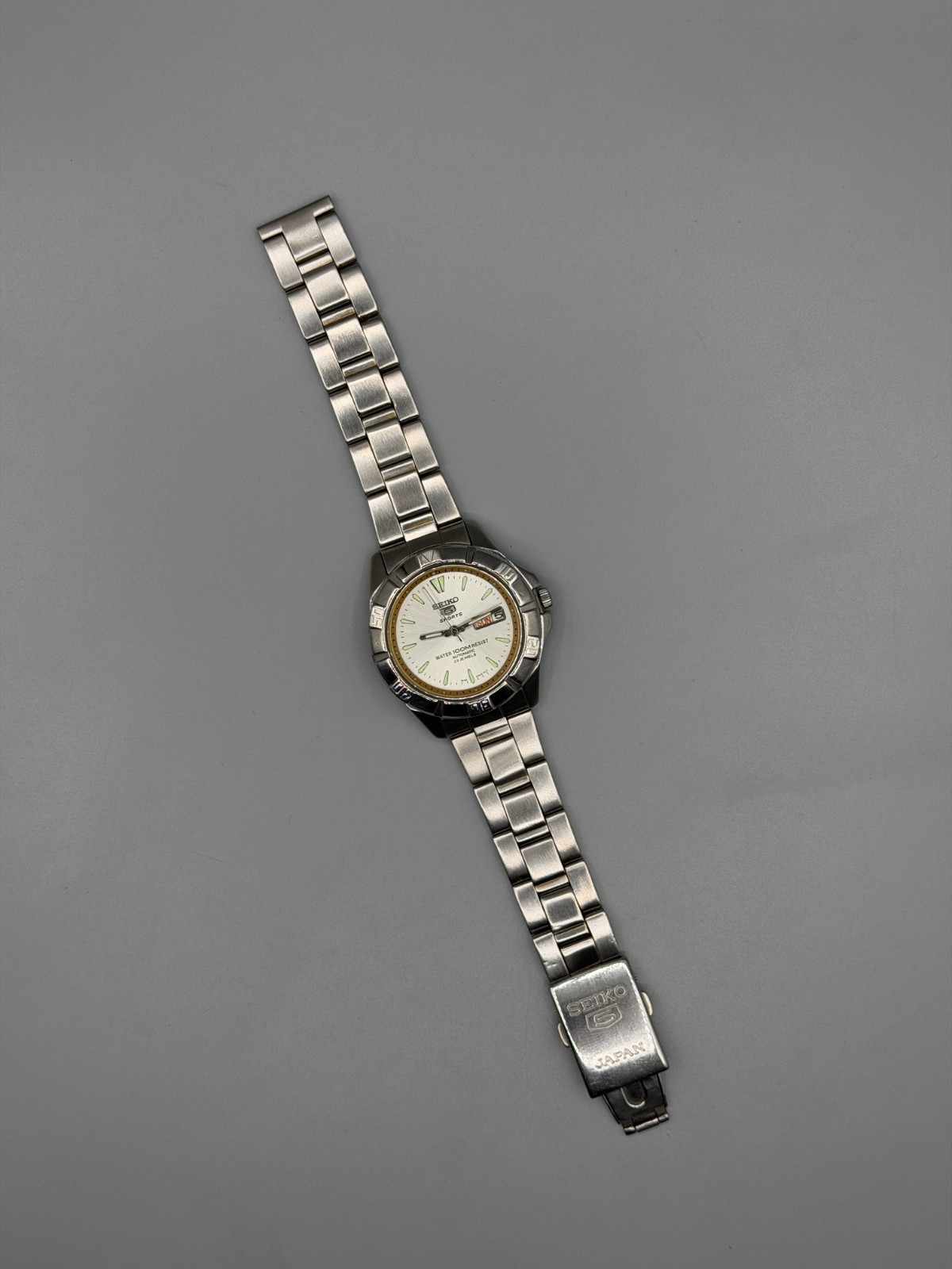 Vintage Seiko 5 Sports Automatic 7s36 Men’s Watch 42 mm Day Date Japan Made