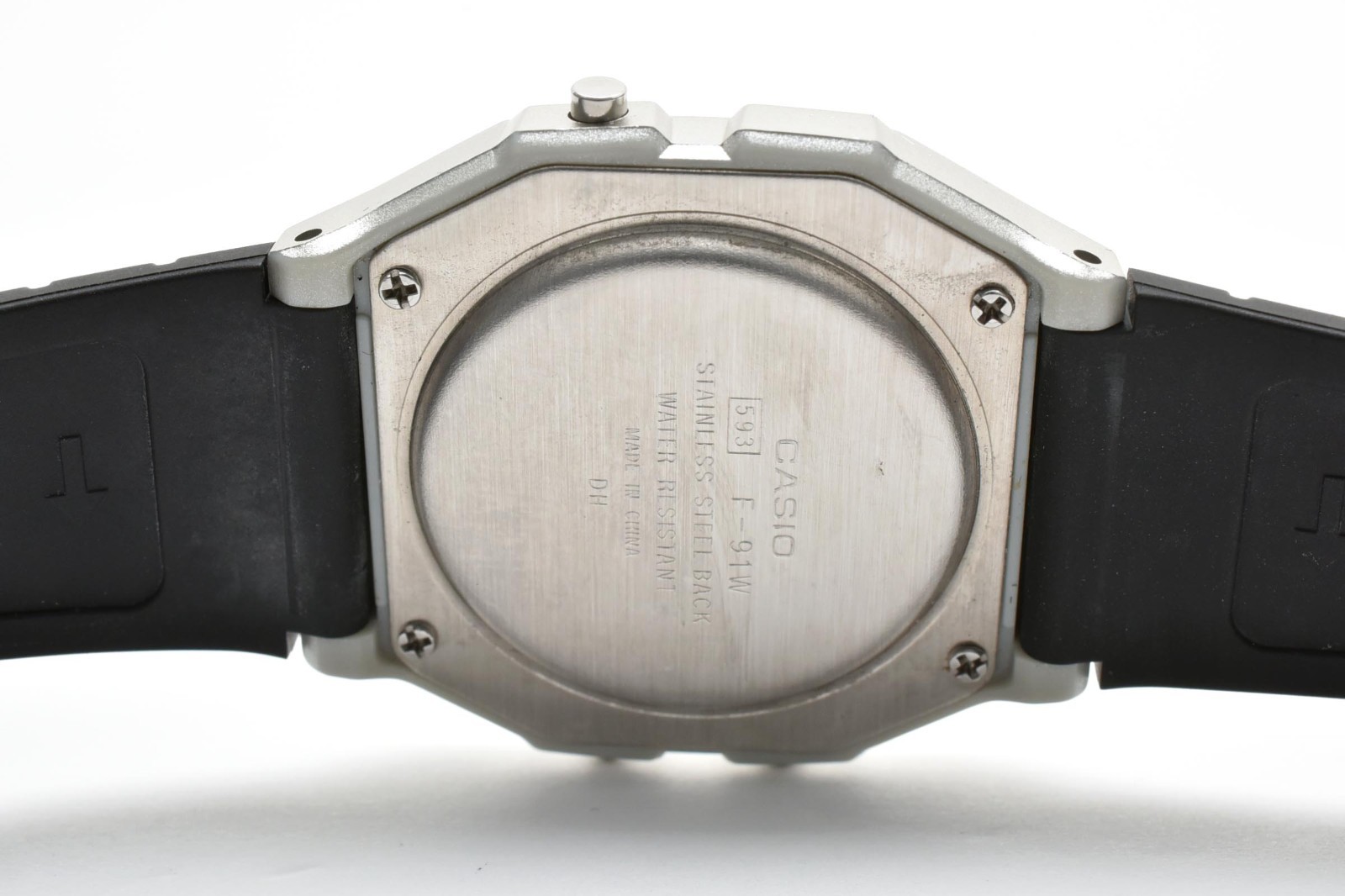 【EXC+５】CASIO F-91W Digital Quartz Watch Black Resin Alarm Chronograph 30M Japan