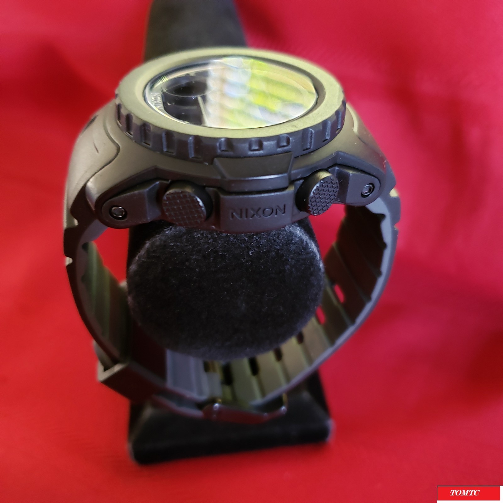 Nixon “The Super Unit” (Black) 200M Polycarbonate China Mvmnt & Blacklight [16B]
