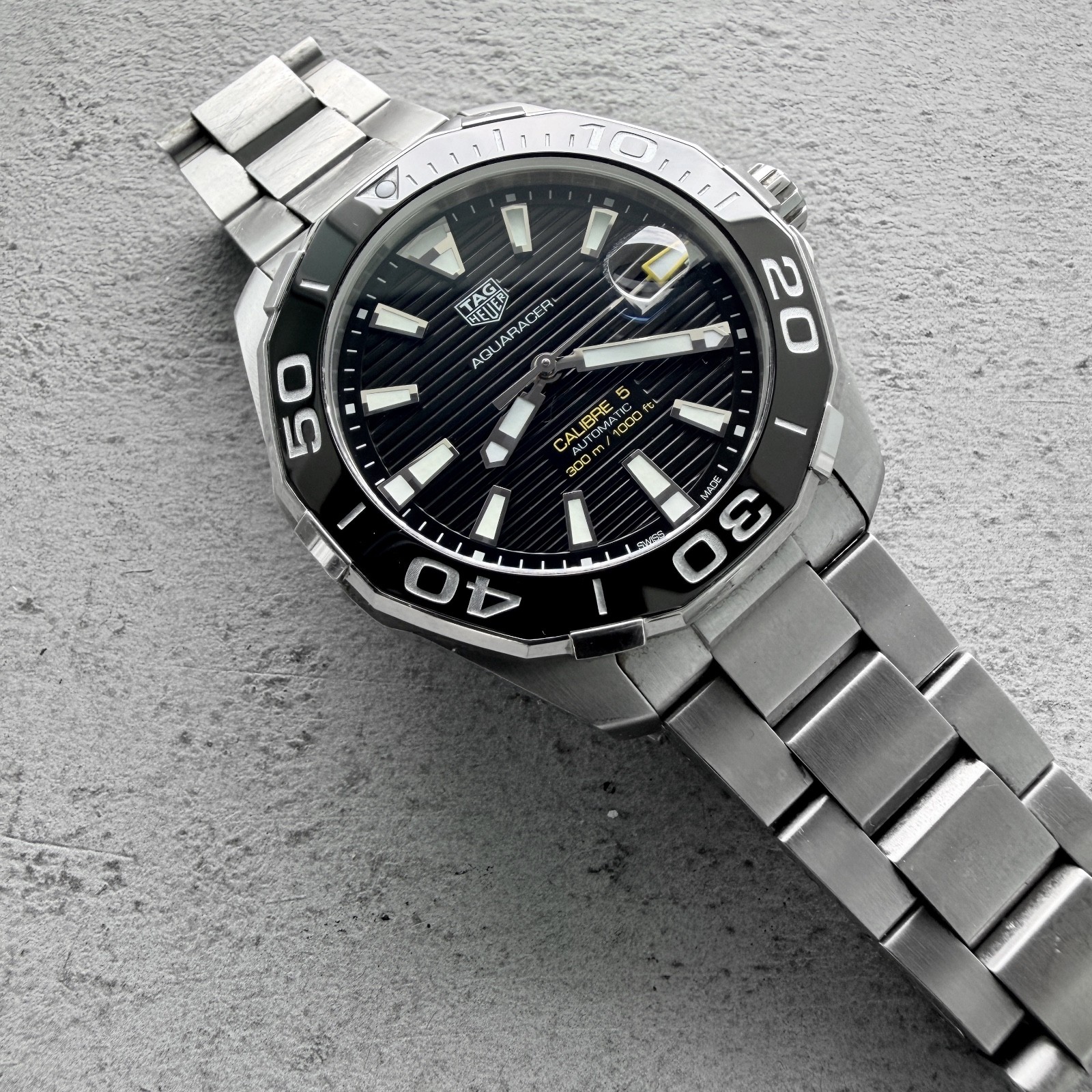 Tag Heuer Aqua Racer 300M WAY201A Calibre 5 Movement