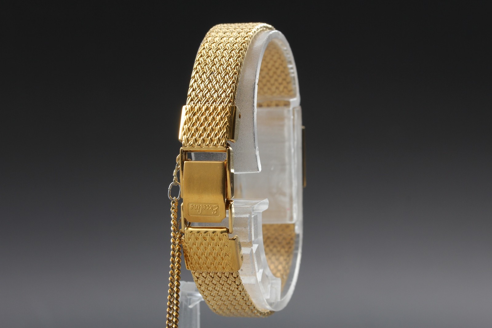 Vintage 1993 Near MINT Seiko 1E20-5000 Gold Square 13mm Quartz Ladies Watch