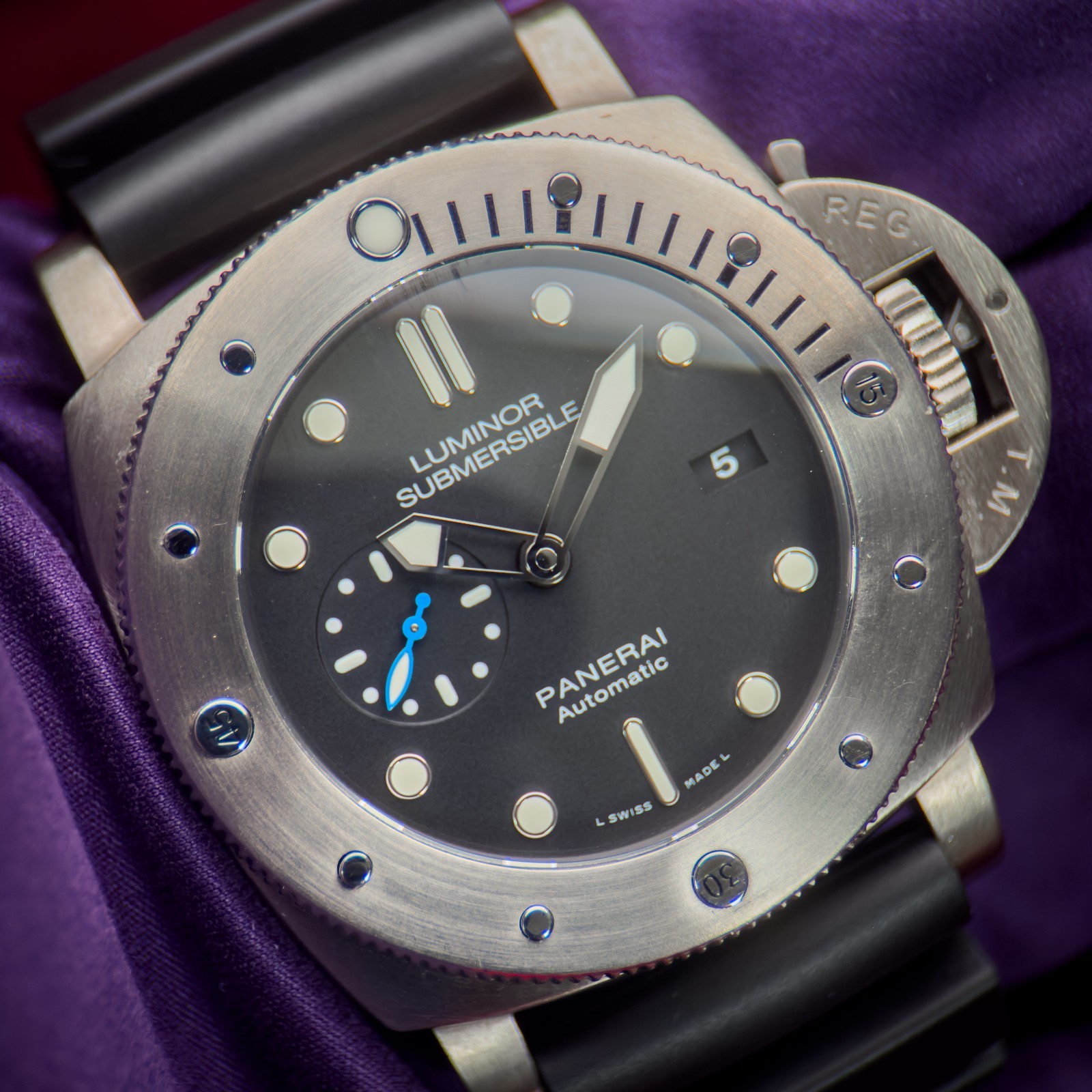Panerai Luminor Submersible 1950 3 Days Automatic Men’s Black Watch – PAM01305