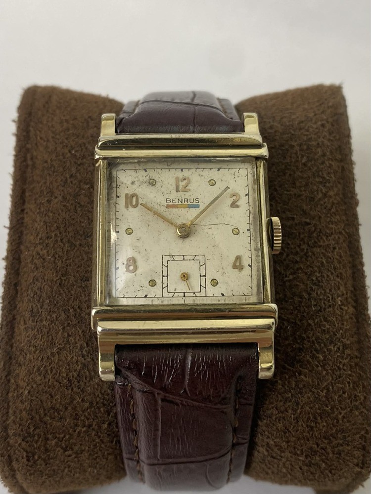 Benrus Tank Gold filled 1950s watch. manual wind.