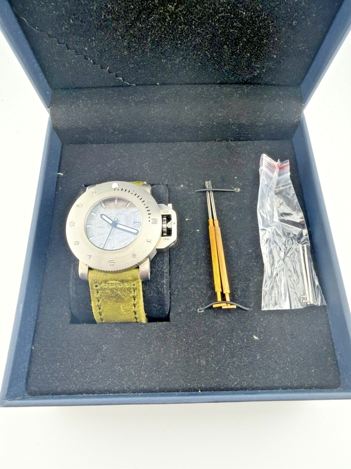 Batiscafo: Titanium G5, meteorite dial, Swiss movement, vintage strap, full set