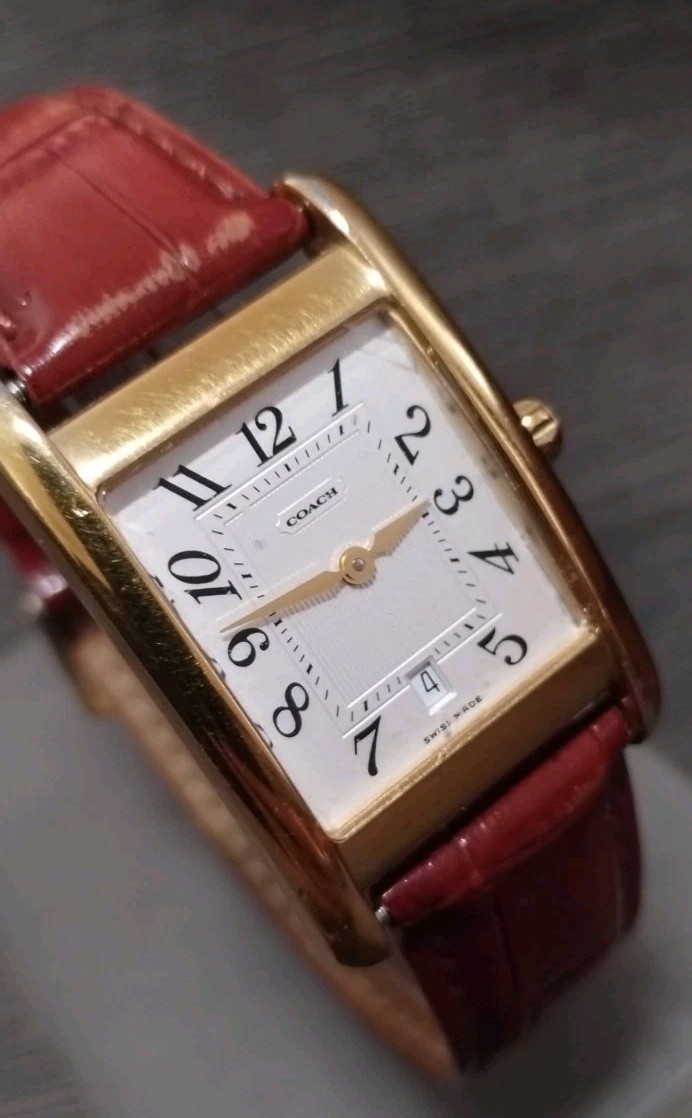 Coach Tank Style Quartz Watch W503B Date Window Brown Crocodile Embossed Leather