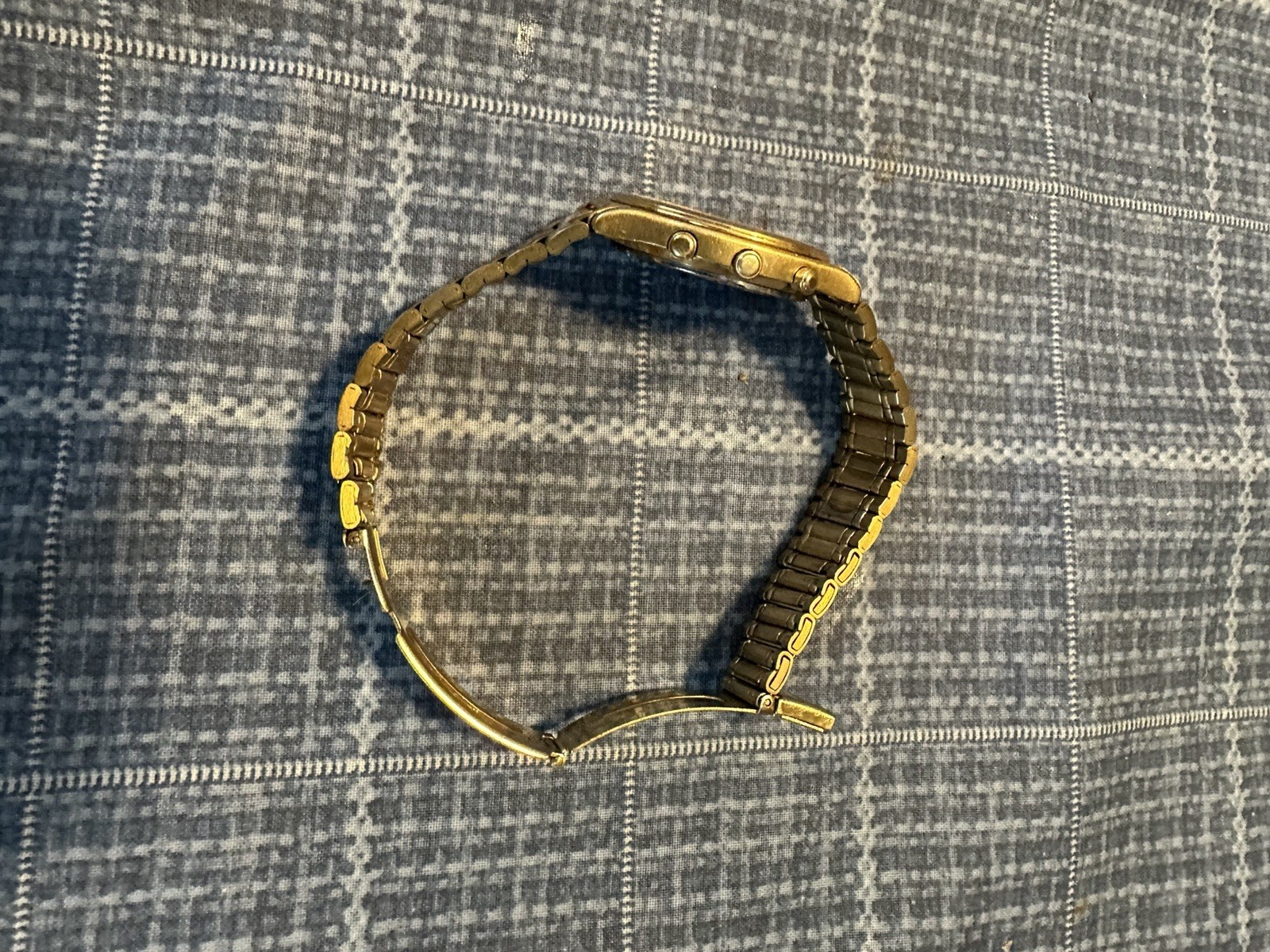 Seiko Quartz World Timer World Time Alarm Date Gold Tone Analog Bracelet