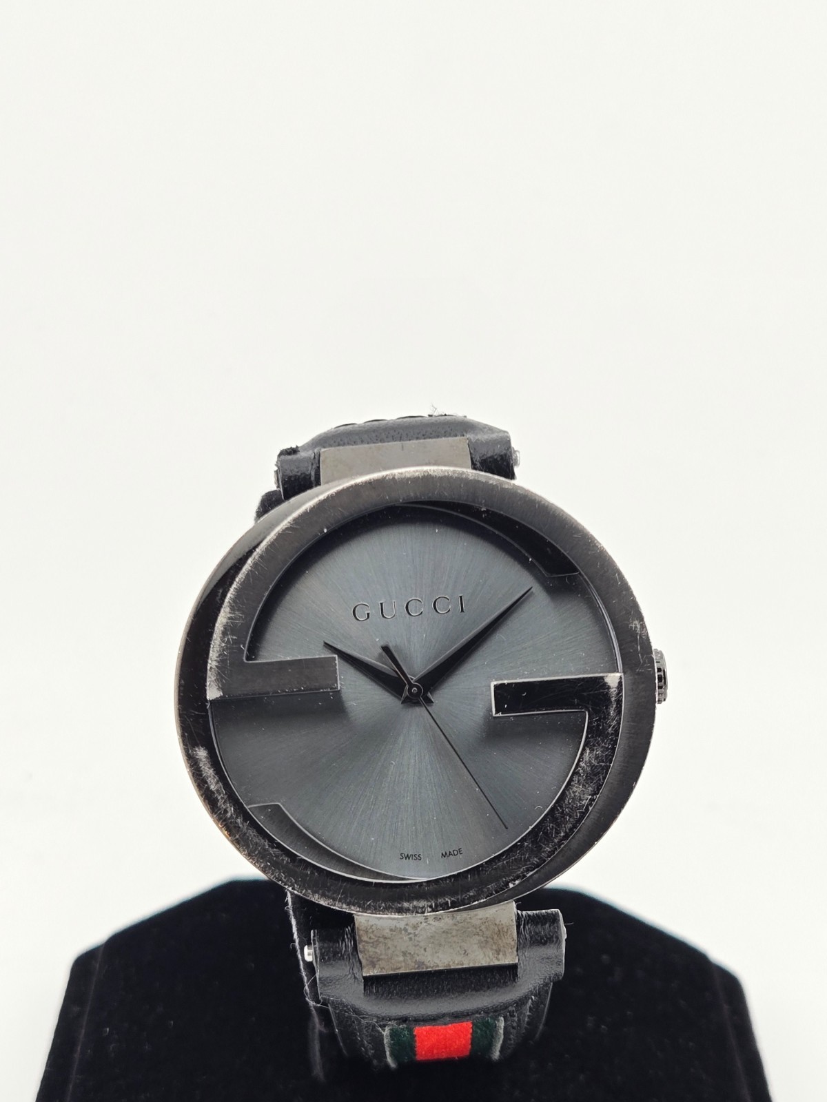 Gucci Interlocking GG Men’s Black Dial Multicolor Leather Strap Watch – YA133206